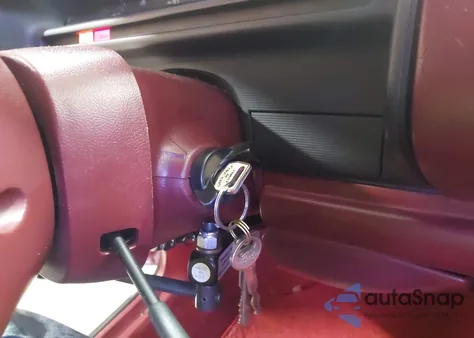 1992 Ford Tempo Gl z USA, uszkodzony, nr VIN 1FAPP36X0NK130278